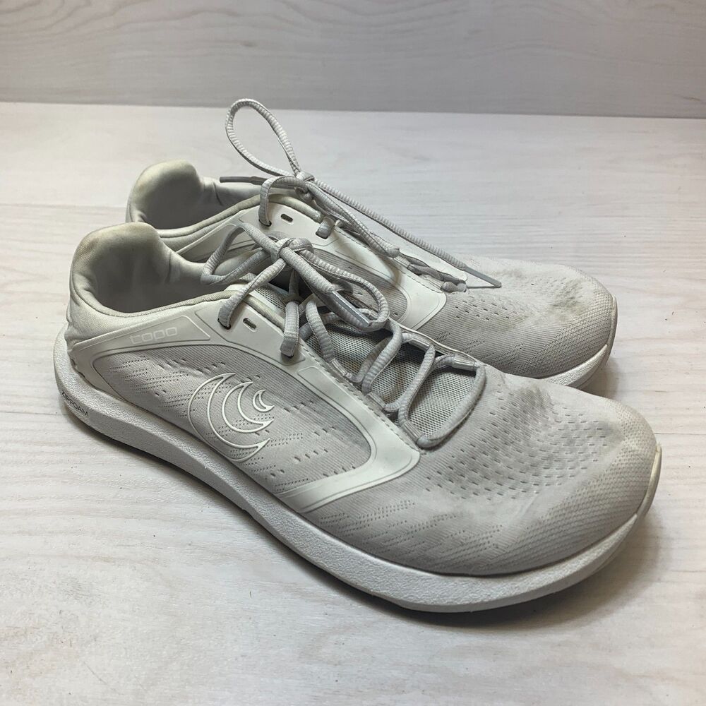 Topo Athletic ST-5 Trainers Women's Size 9.5 White Lace Up Walking Running Shoes